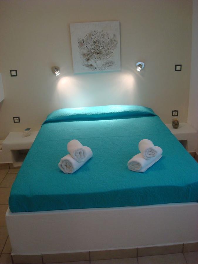 Smaragdi Studios And Rooms Ágios Kírykos Extérieur photo